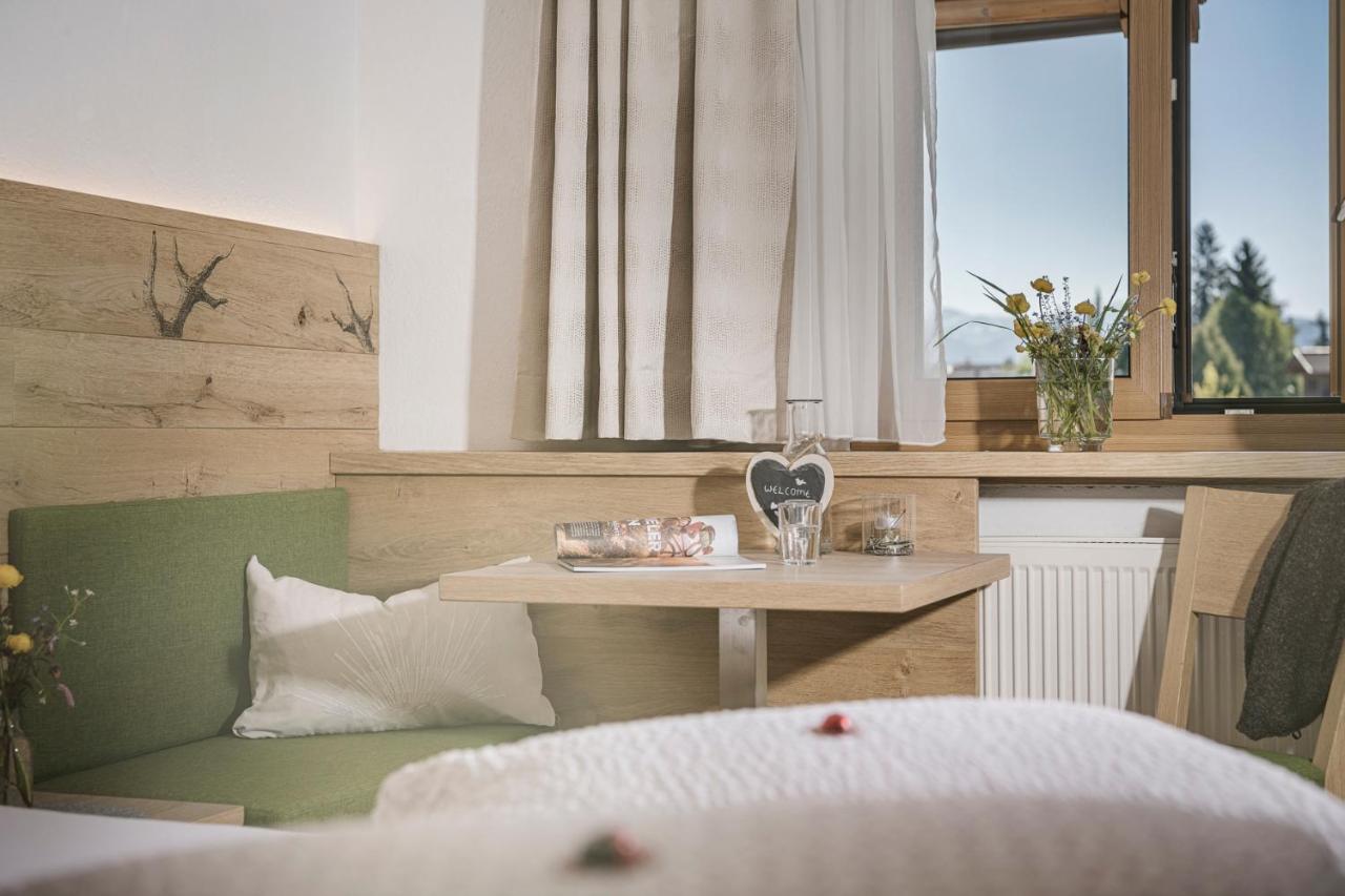 Café Pension Koller Brixen im Thale Exterior foto